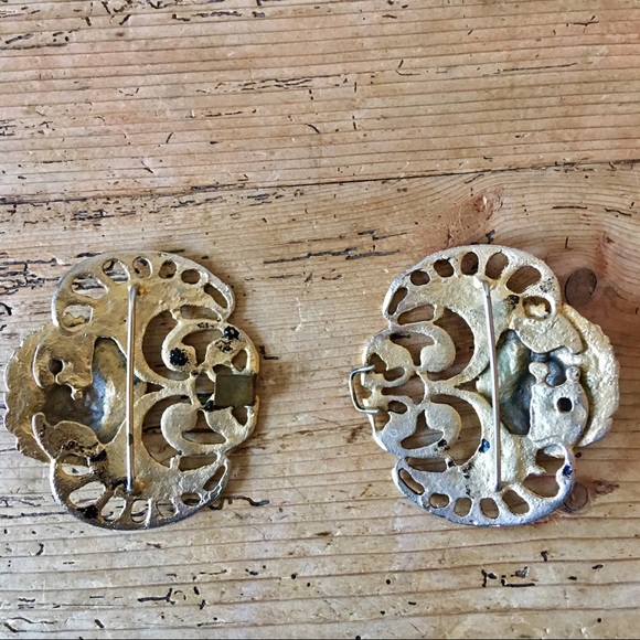 Vintage Interlocking Lionshead Brass Belt Buckle - Picture 3 of 6